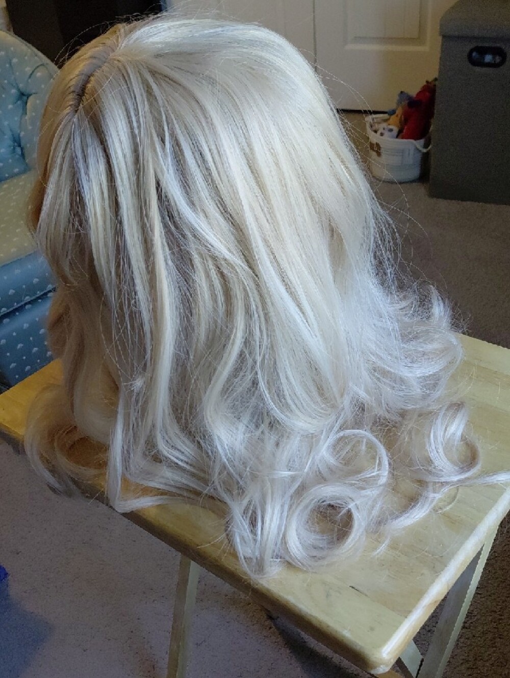 Long Wavy Fringe Wig in Platinum Blonde 18 Inches